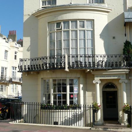 Adelaide House Hotel Luton  Buitenkant foto
