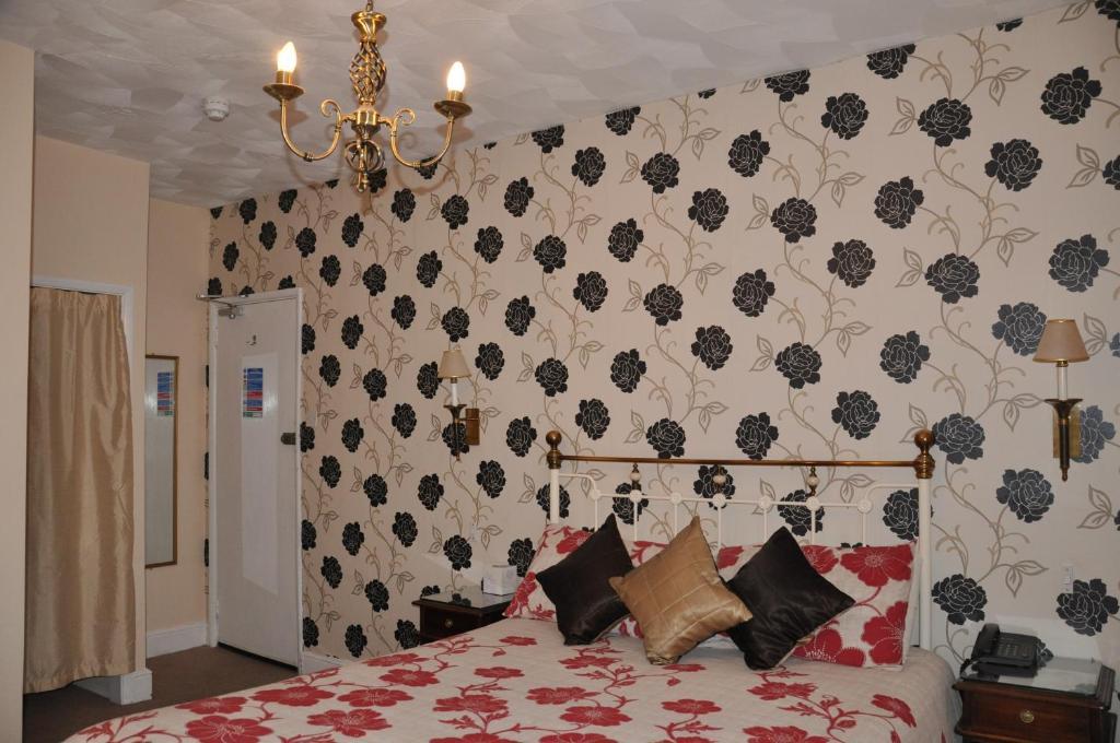 Adelaide House Hotel Luton  Kamer foto