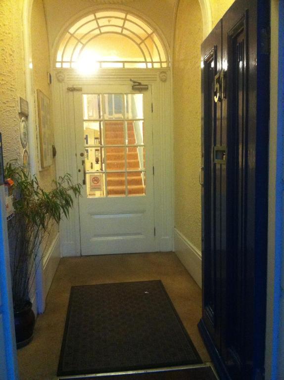 Adelaide House Hotel Luton  Buitenkant foto